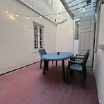 Snapstay Luxury In Centro A Appartement Trieste