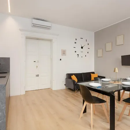 Affittacamere E Appartamento B In Centro A Trieste * 的里雅斯特