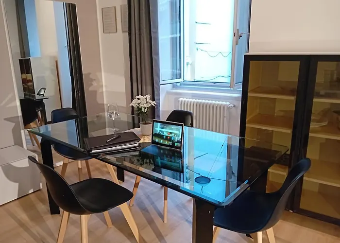 Snapstay Luxury In Centro A * Trieste